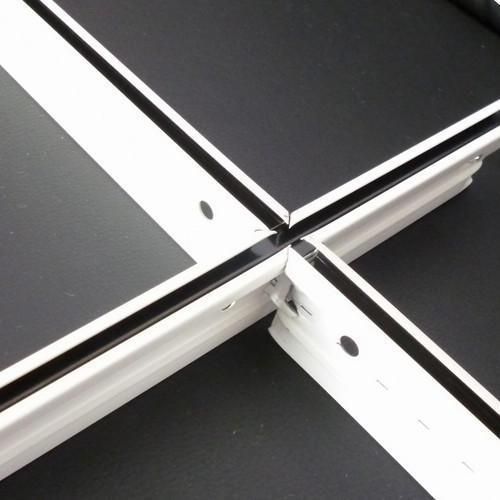 Проф. для подв.потол. ULTRALINE 1,2м Shade Line Cross tee  slotted at 600mm wb Чёр/Бел  (40шт/кор)